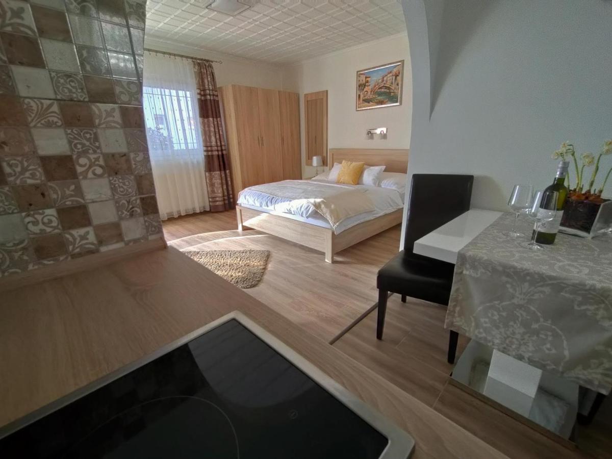 Szecsenyi Apartman Hévíz Eksteriør bilde